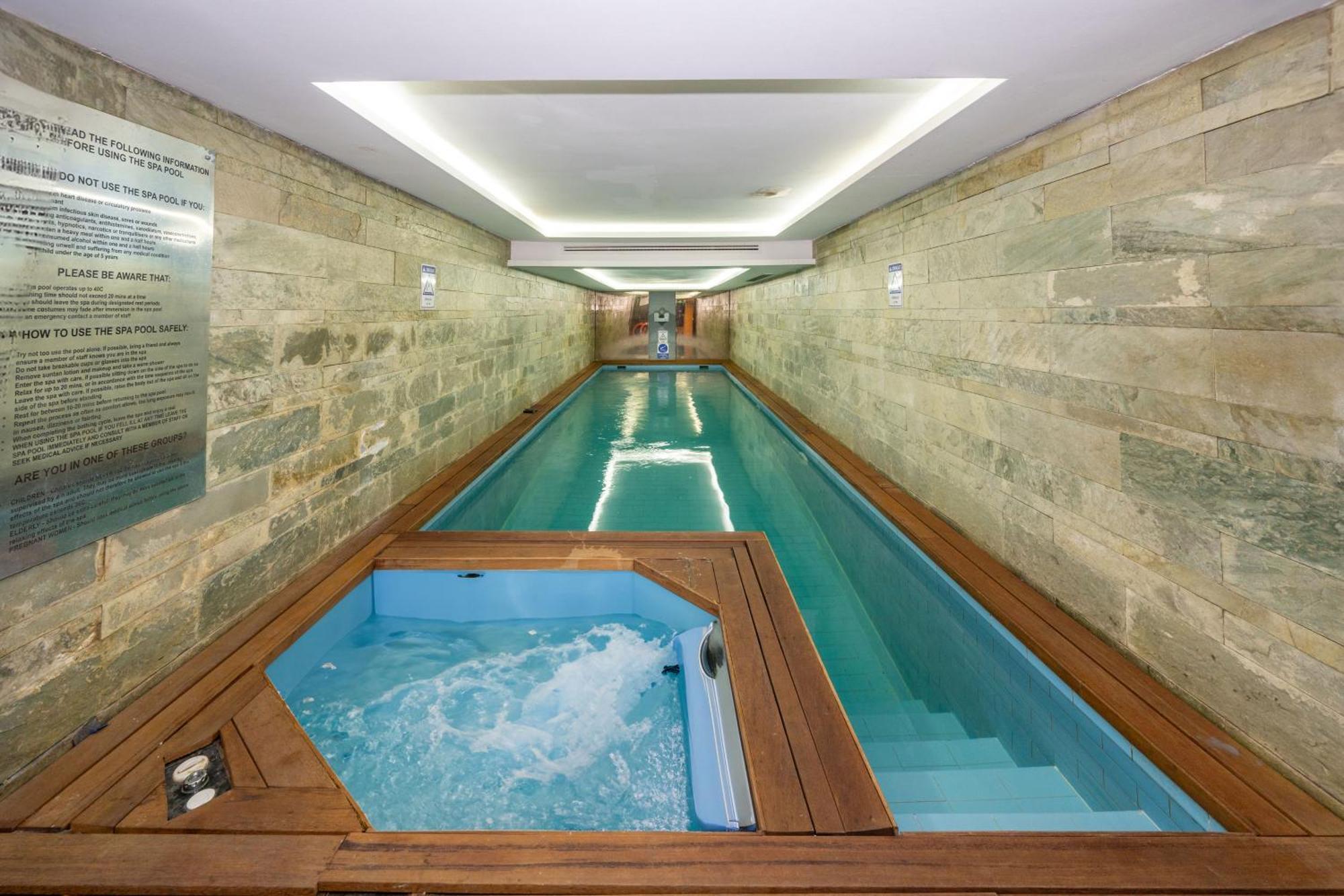 Pera Tulip & - Taksim Pera Center Hotel 4*